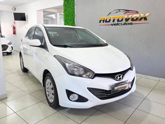 HYUNDAI HB20 1.6 COMFORT PLUS 16V FLEX 4P AUTOMÁTICO HYUNDAI HB20 1.6 COMFORT PLUS 16V FLEX 4P AUTOMÁTICO